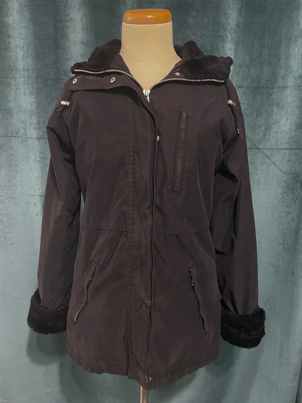 Vintage Women's Cherokee Brand Black Faux-Fur Trim Hooded Coat